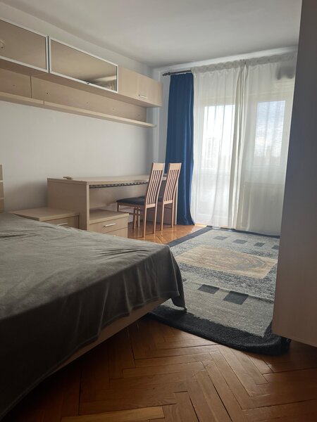 Tineretului, Pridvorului